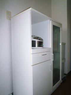 一人暮らしの食器棚